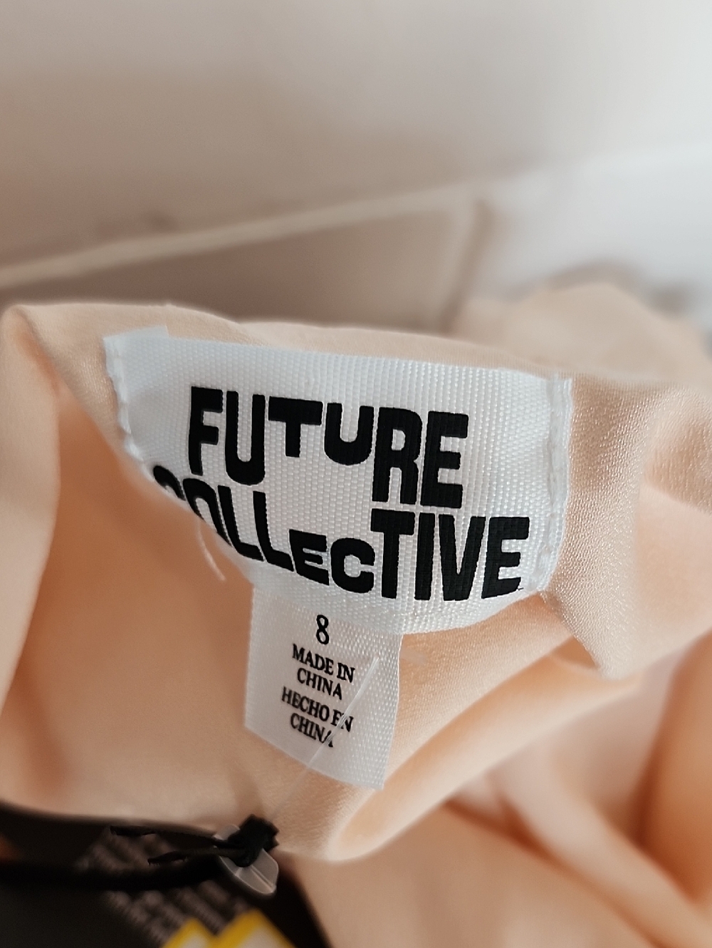 Peach Skirt, Size 8 - Picture 4 of 11